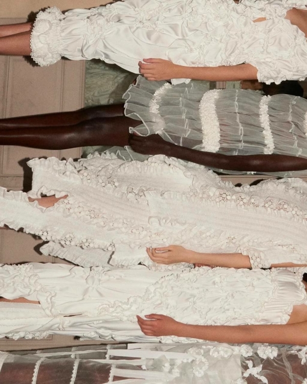 Показываем актуальные свадебные платья до 40 тысяч