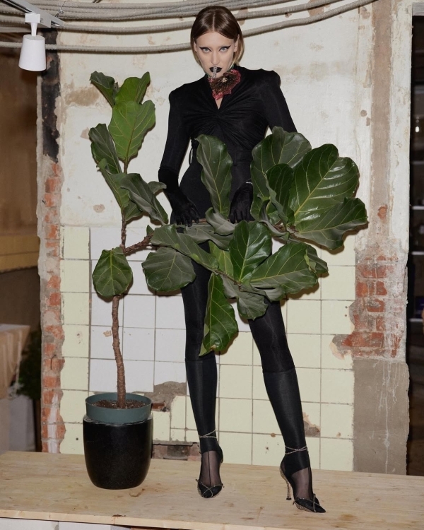 Кому доверяют снимать светскую жизнь Москвы?