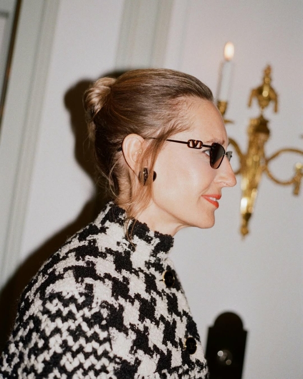 Кому доверяют снимать светскую жизнь Москвы?