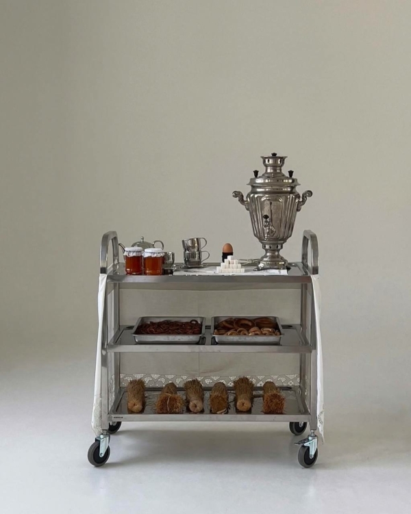 Трендовый декор — с эффектом металлик. Вдохновляемся референсами