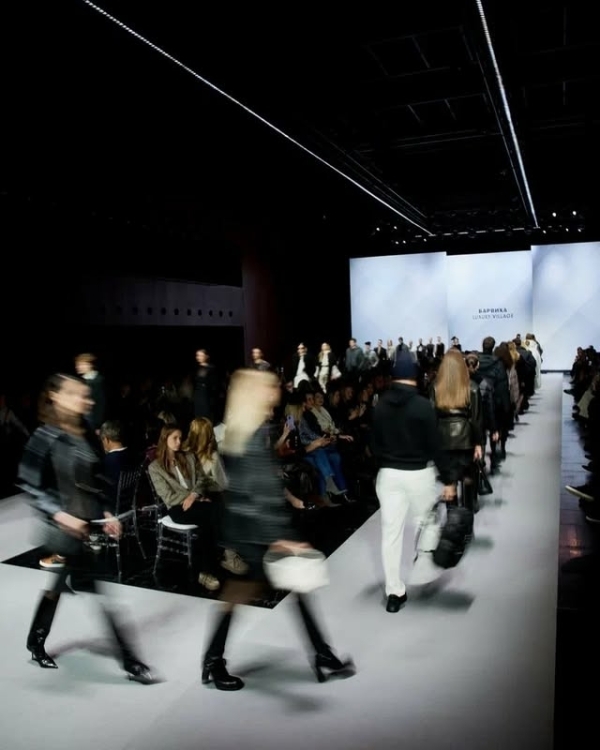 Кому доверяют снимать светскую жизнь Москвы?