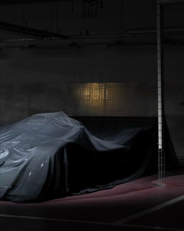 Ужин Cartier при сотне свечей и другие