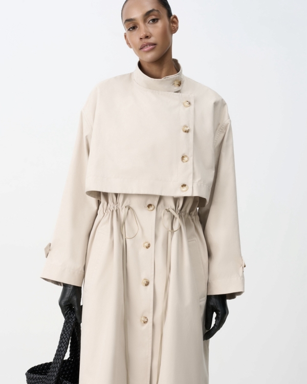 Не бежевым едины. Интересные тренчи для невест,