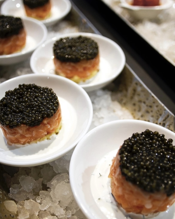 Вот лучшие кейтеринги Москвы для свадьбы и