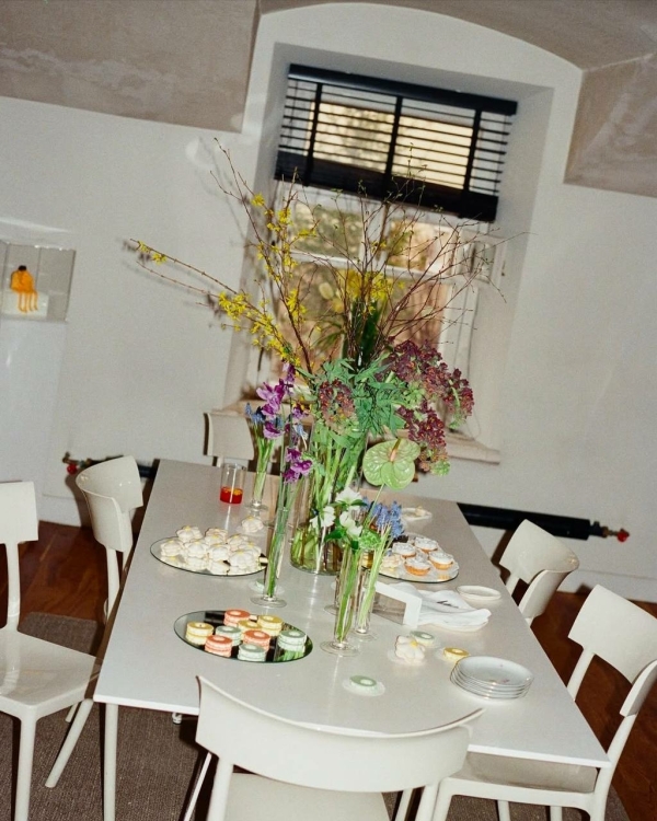 Открытие бутика Roseville в стиле отельной вечеринки