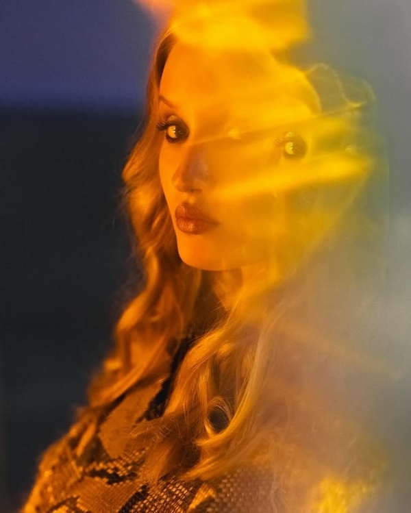 Кому доверяют снимать светскую жизнь Москвы?