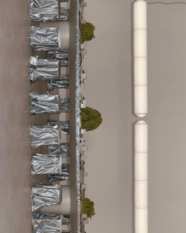 Трендовый декор — с эффектом металлик. Вдохновляемся референсами