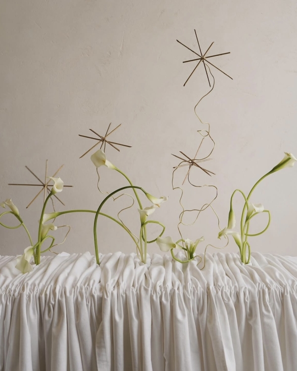 Кто создает цветочные инсталляции для мировых брендов?