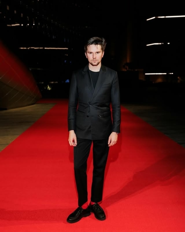 Кому доверяют снимать светскую жизнь Москвы?