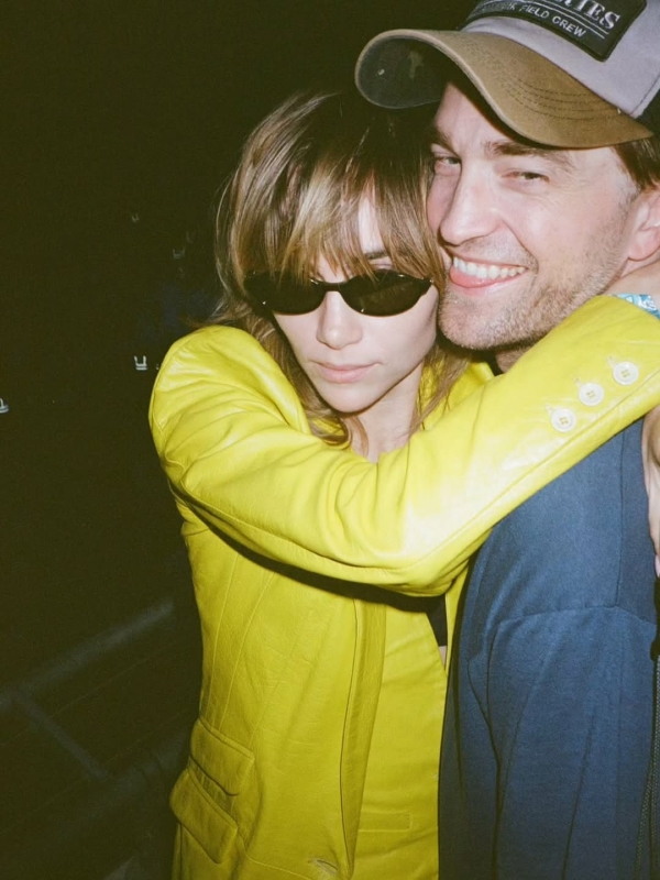 Роберт Паттинсон и Сьюки Уотерхаус: одна из