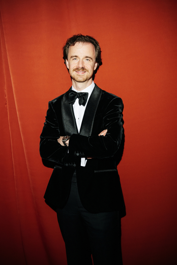 Ведущие Михаил Белянин