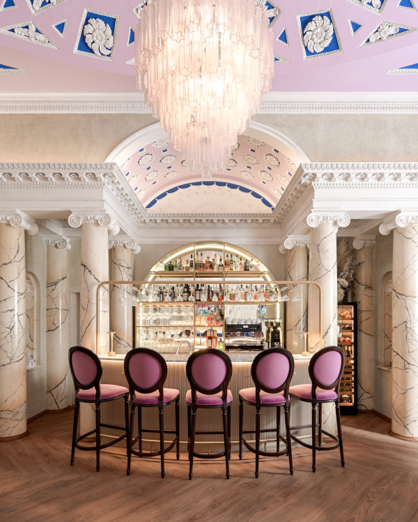 Площадки ACADEMIA Особняк SHUVALOFF