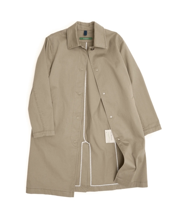 Светлая верхняя одежда на весну 2026: 30+