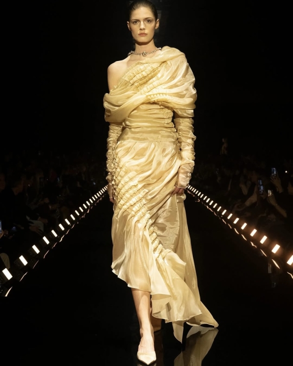 Какие тренды взять для свадебного дресс-кода с