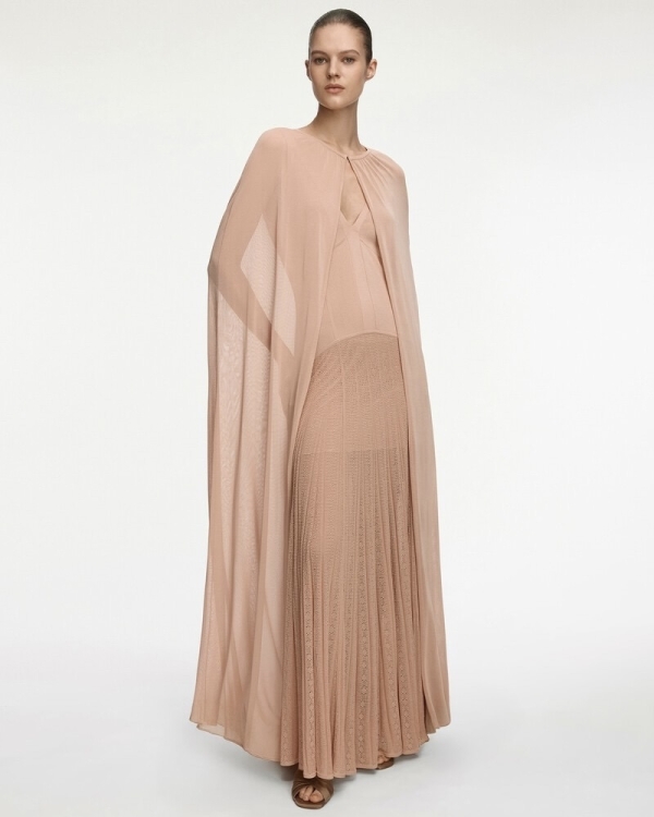 15 модных брендов, которые идеально подойдут подружке