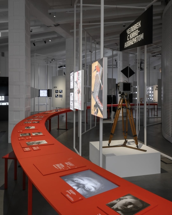 Свежие выставки, на которые стоит сходить весной