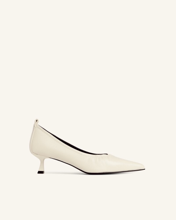 Нашли красивые свадебные туфли, в которых не