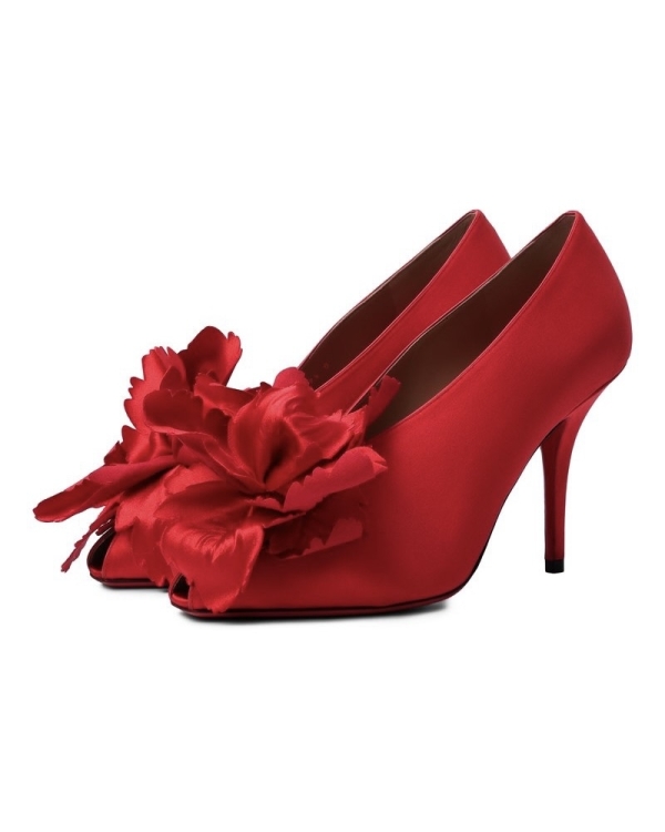 Время распускаться. Как незаезженно использовать тему цветов