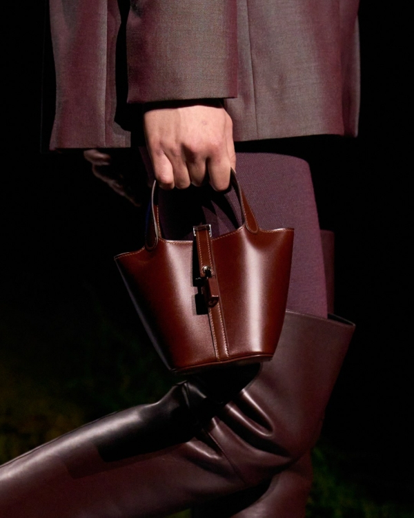 Топ-10 люксовых сумок 2026 года, о которых