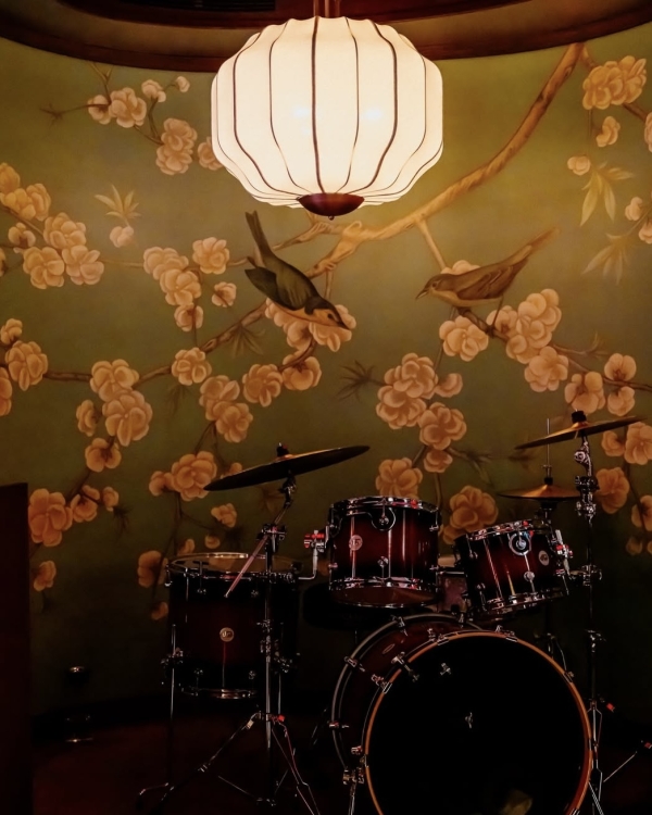 Где поужинать и остаться на вечеринку: рестораны