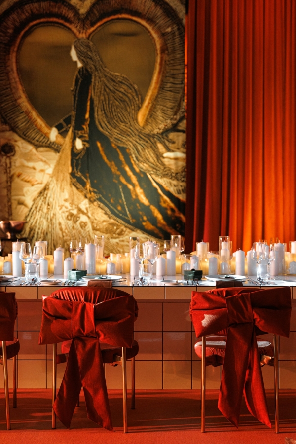 Как арт-дирекшен формирует визуальный язык события? Разбираемся