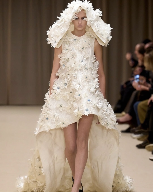 Какие тренды взять для свадебного дресс-кода с