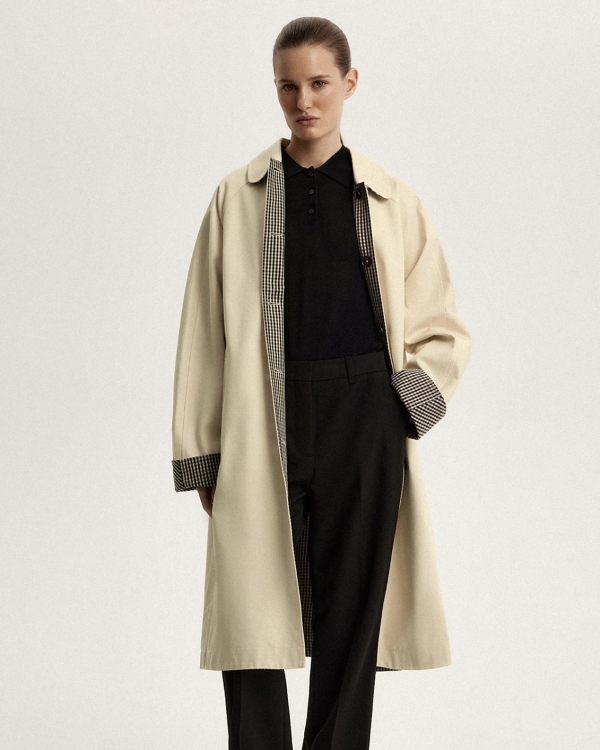 Светлая верхняя одежда на весну 2026: 30+