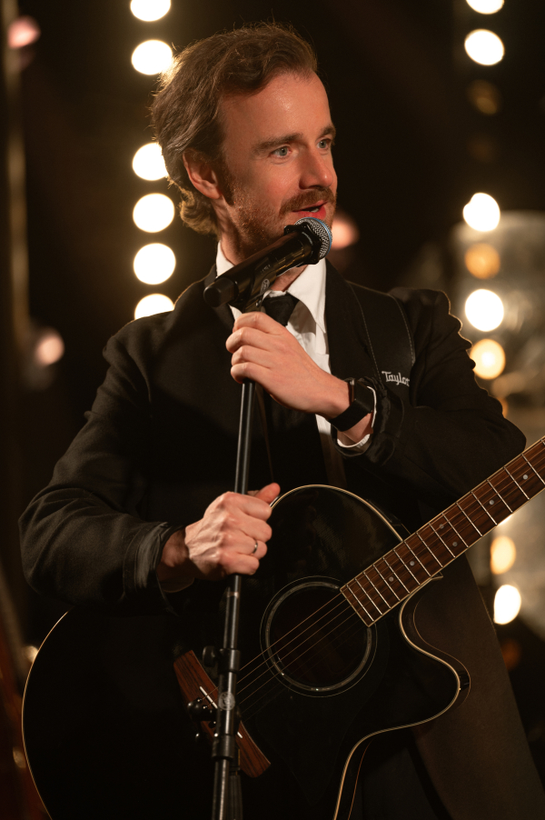 Ведущие Михаил Белянин