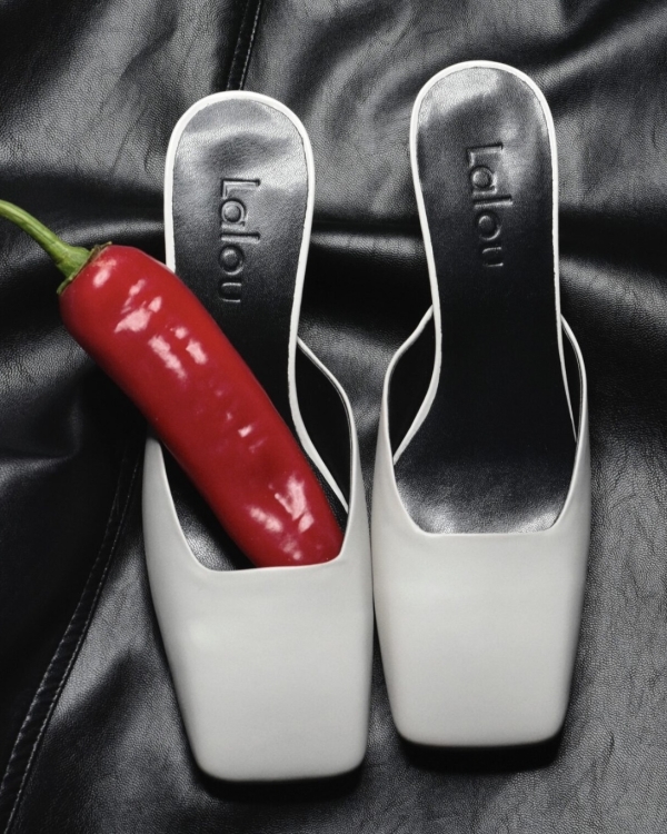 Нашли красивые свадебные туфли, в которых не