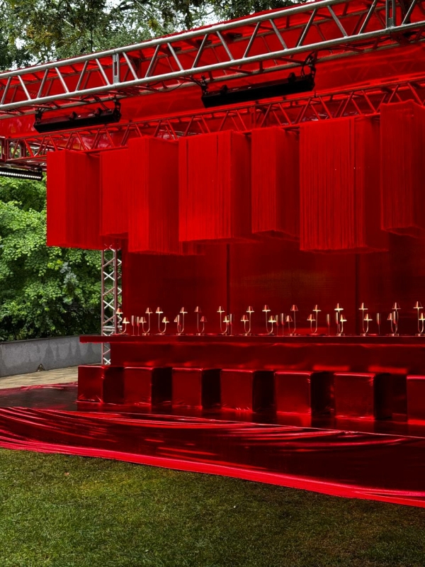 Один цвет — и ничего лишнего. Как