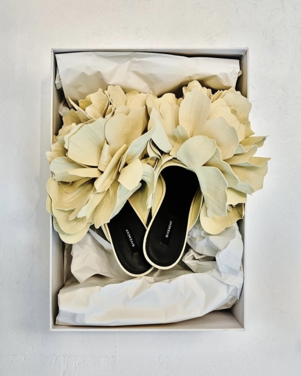 Время распускаться. Как незаезженно использовать тему цветов