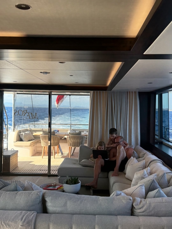 Роузи Хантингтон-Уайтли и Джейсон Стэтхем: история любви,