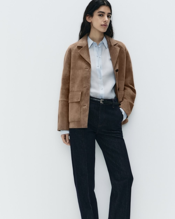 Светлая верхняя одежда на весну 2026: 30+