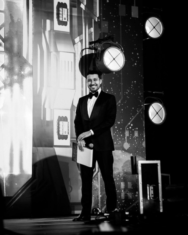 Ведущие Константин Анисимов