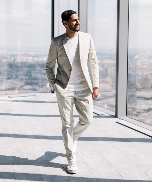 Ведущие Леонид Марголин