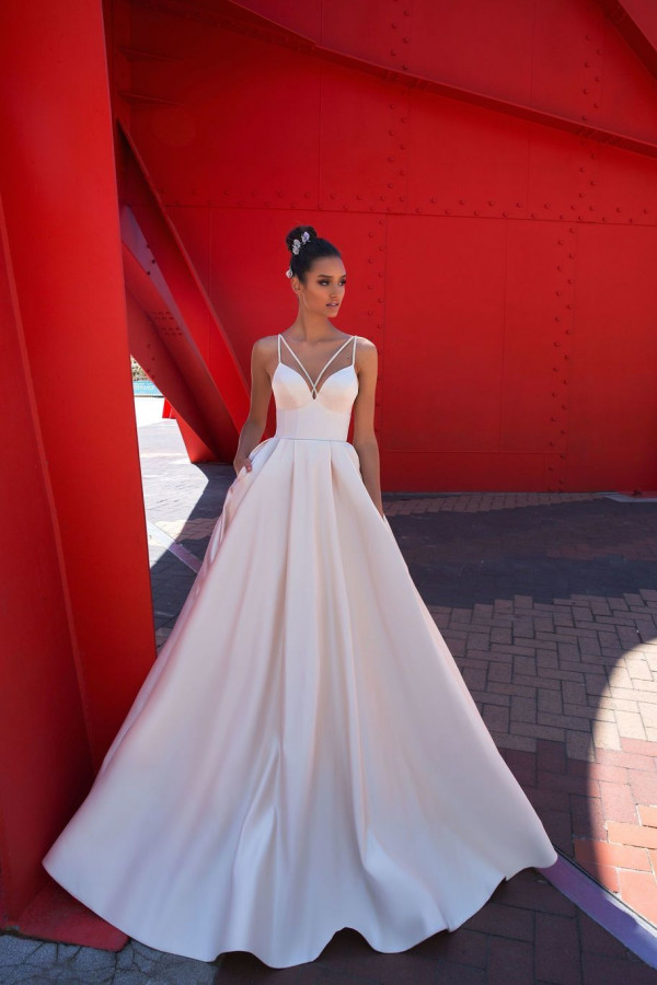 Геометрия как тренд сезона в свадебных платьях