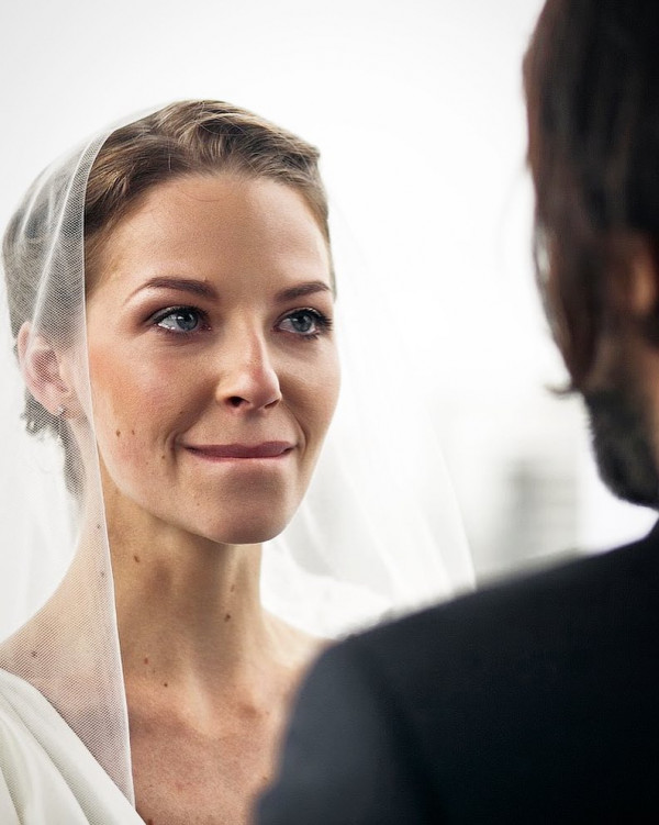 Свадебные прически 2019: тренды и примеры