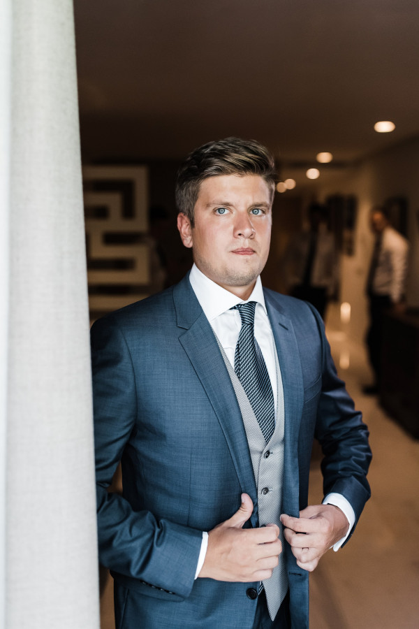 Летняя свадьба в тропическом саду