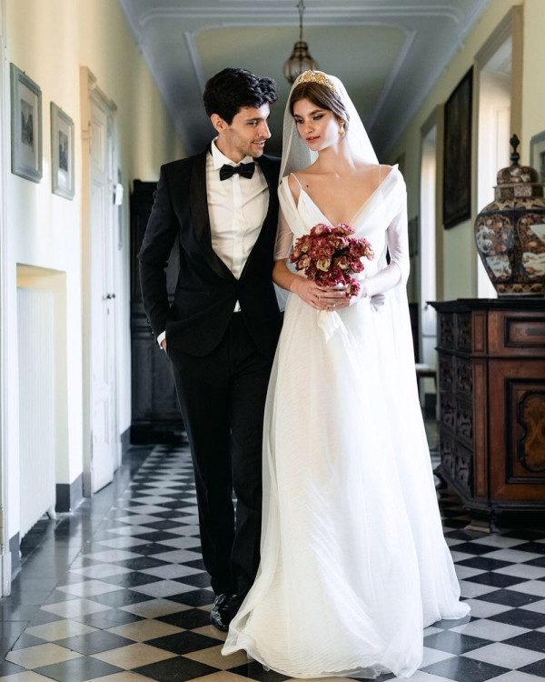 Свадебные прически 2019: тренды и примеры