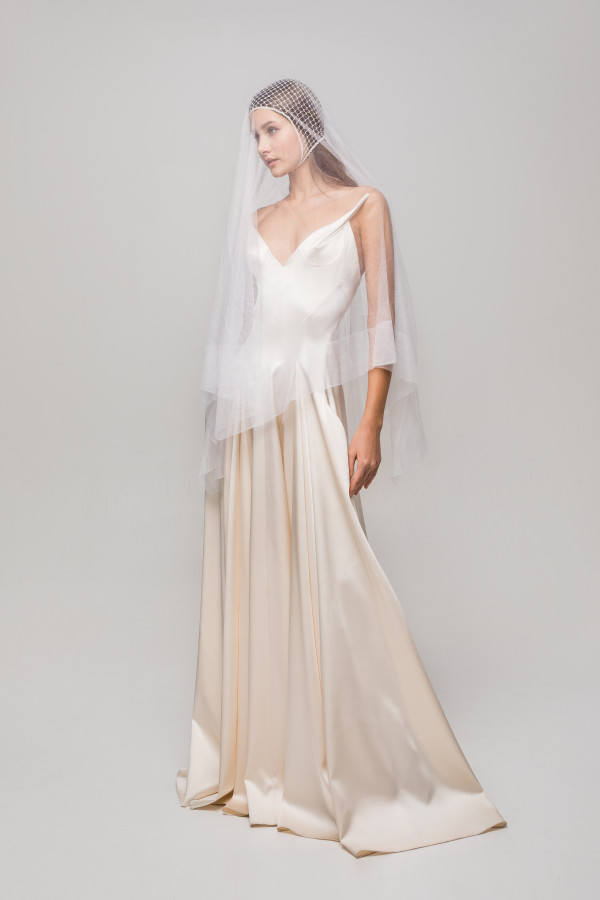 Геометрия как тренд сезона в свадебных платьях