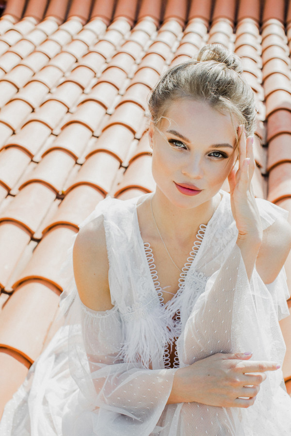 Свадебные прически 2019: тренды и примеры