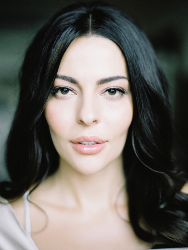 Свадебные прически 2019: тренды и примеры