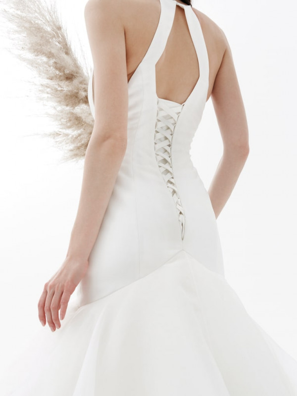 Геометрия как тренд сезона в свадебных платьях