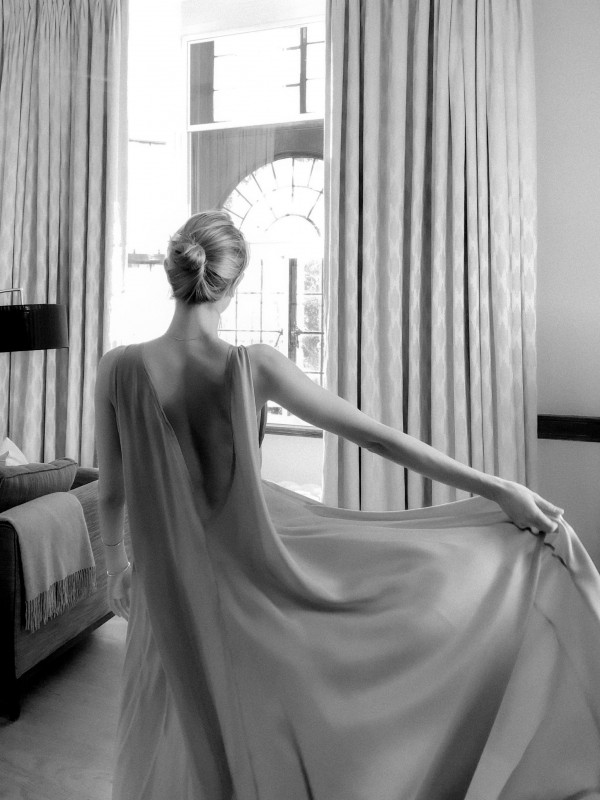 Воздушное платье и солнечный свет — все,