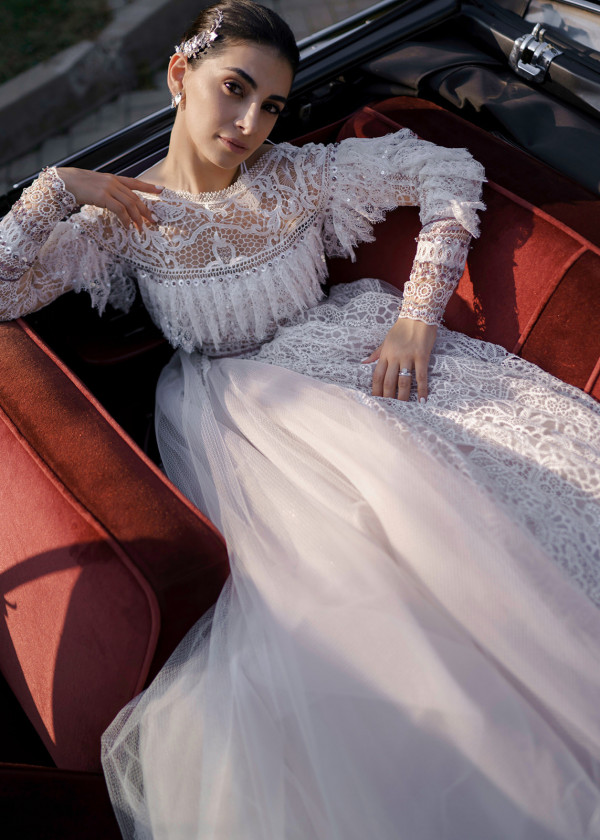 Нежная свадьба с оттенком бохо на берегу