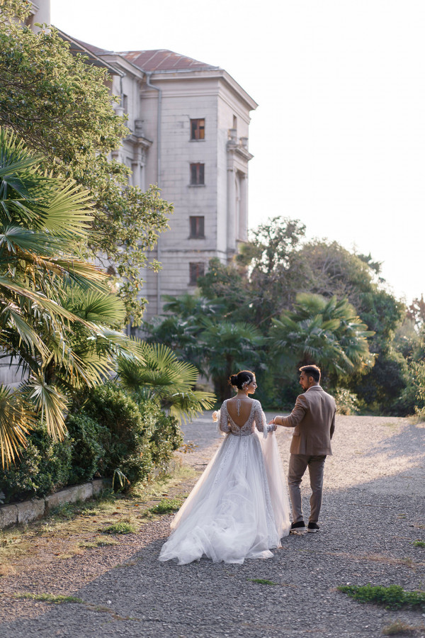 Нежная свадьба с оттенком бохо на берегу