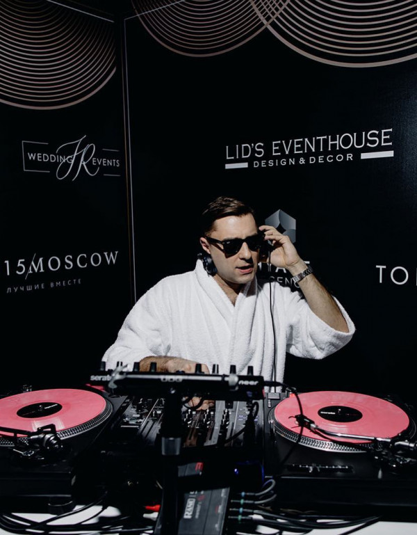 Радио, телевидение, премии — история и опыт