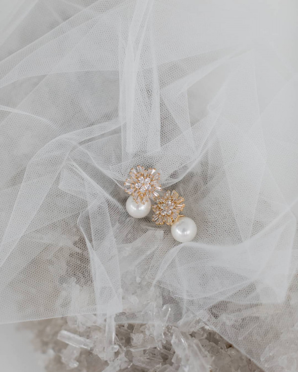 Выбирайте для свадьбы нескучные серьги с жемчугом