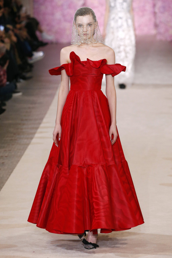 Вещь дня: жемчужная фата Sheridan Tjhung