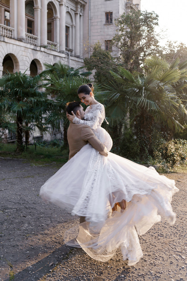 Нежная свадьба с оттенком бохо на берегу